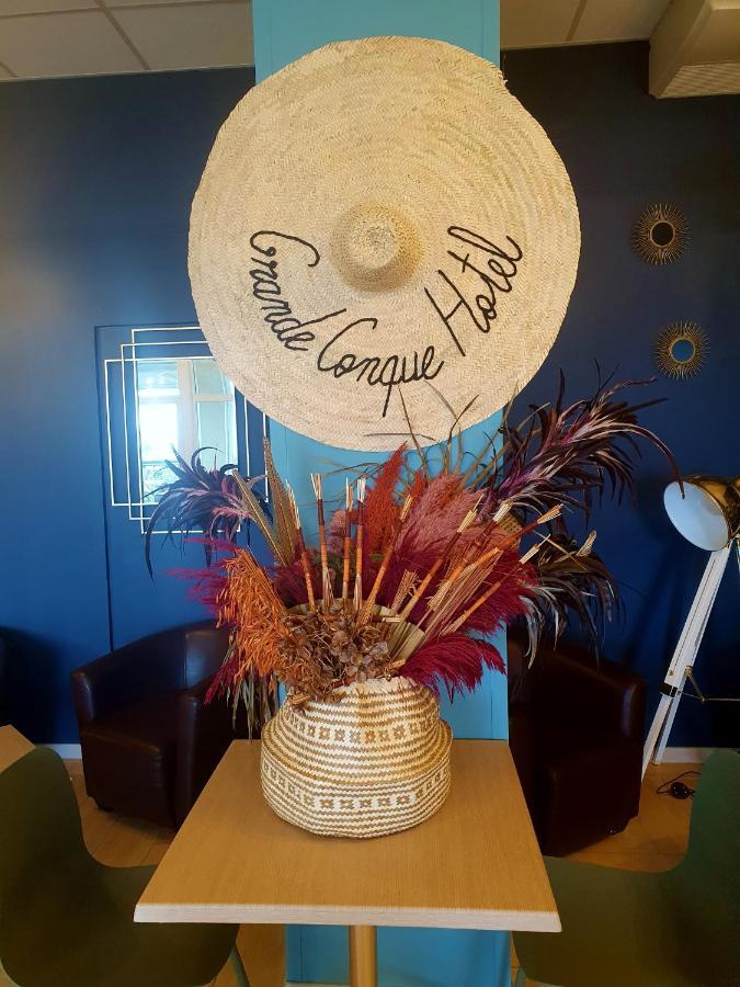 Hotel La Grande Conque Agde Bagian luar foto