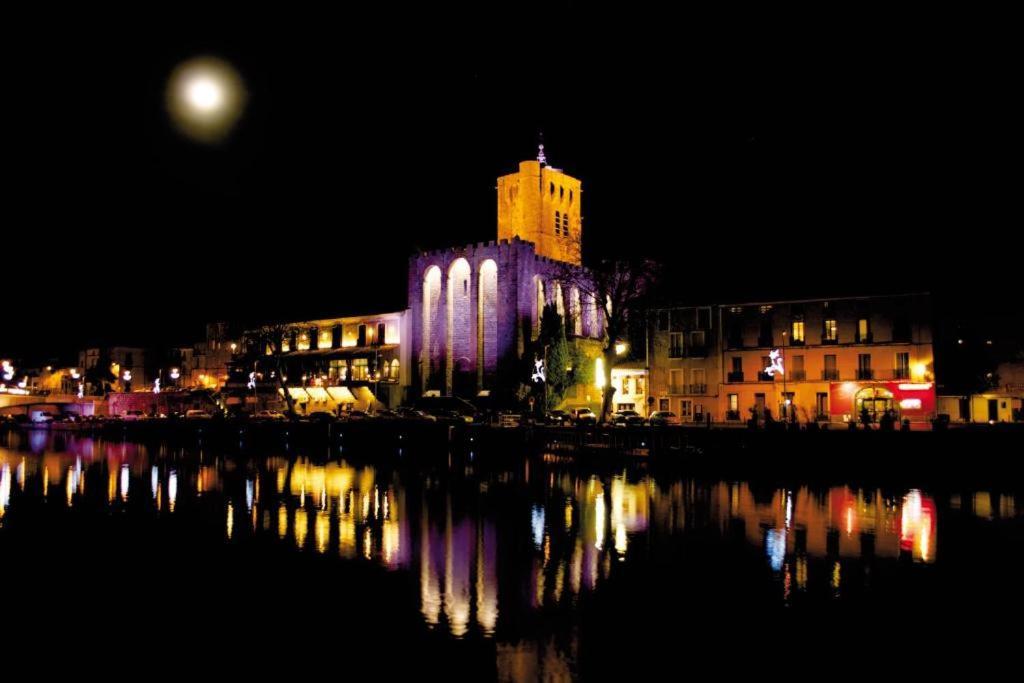 Hotel La Grande Conque Agde Bagian luar foto
