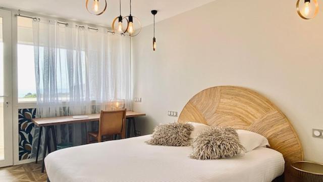 Hotel La Grande Conque Agde Bagian luar foto